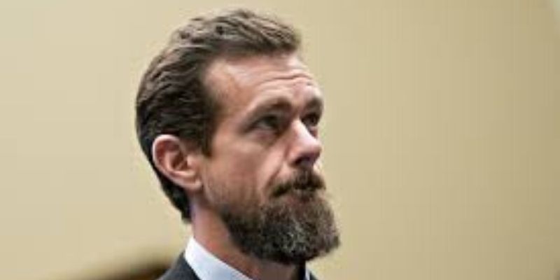Jack Dorsey : le patron de Twitter met en vente son tout premier tweet